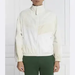 Lacoste: Белая куртка 