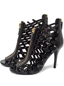 Pierre Balmain: Чёрные сандалии 