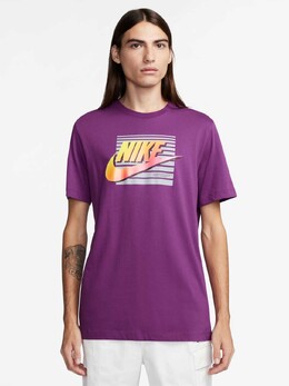 Nike: Фиолетовая футболка  Futura