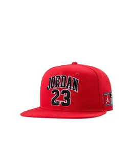 Jordan: Красная кепка 