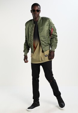 Alpha Industries: Зелёная куртка 