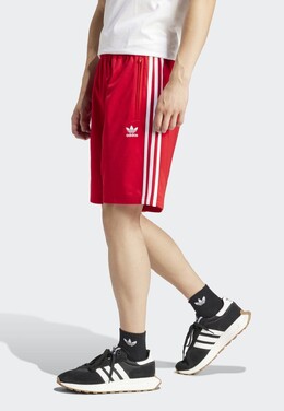 Adidas Originals: Белые шорты 