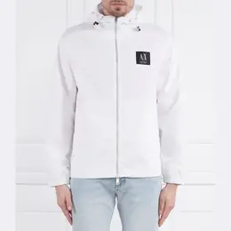 Armani Exchange: Белая куртка 