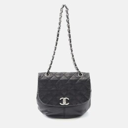 Chanel: Чёрная сумка 