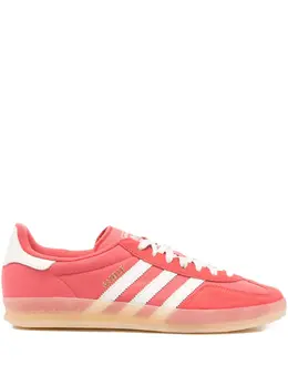 adidas: Красные кроссовки  Gazelle Indoor
