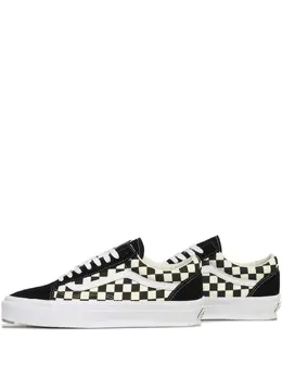 Vans: Чёрные кроссовки 