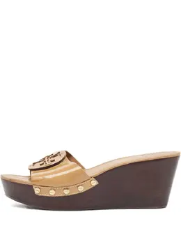 Tory Burch: Бежевые сандалии 