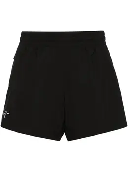 Arc'teryx: Чёрные шорты 