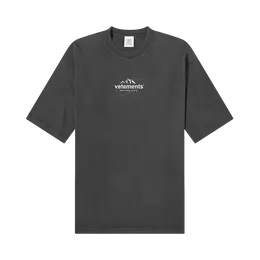 Vetements: Весенняя футболка 
