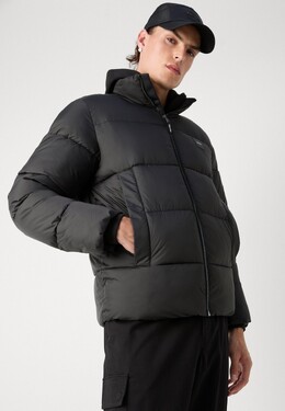 Calvin Klein: Зимний пуховик 