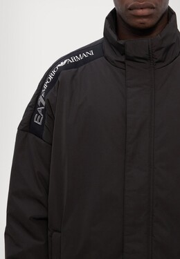 EA7 Emporio Armani: Летняя куртка 