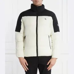 Calvin Klein: Белая куртка 