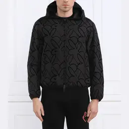 Emporio Armani: Чёрная куртка 