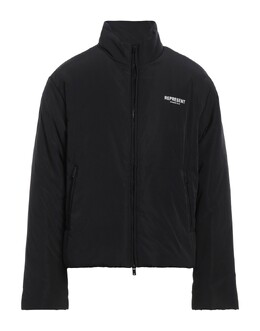 Represent: Чёрная куртка 