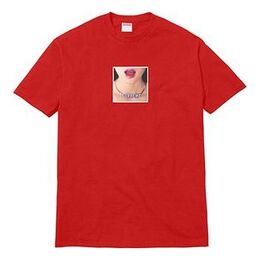 Supreme: Красная футболка 