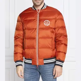 Armani Exchange: Оранжевая куртка 