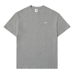 Nike: Однотонная футболка  Solo Swoosh