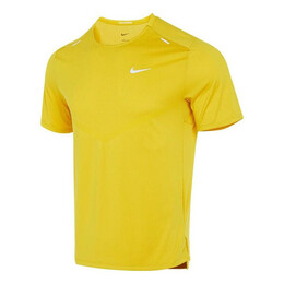 Nike: Футболка  Dri FIT с коротким рукавом
