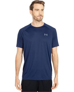 Under Armour: Футболка 