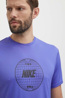 Nike: Фиолетовая футболка 