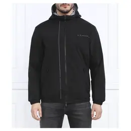 Armani Exchange: Чёрная куртка 