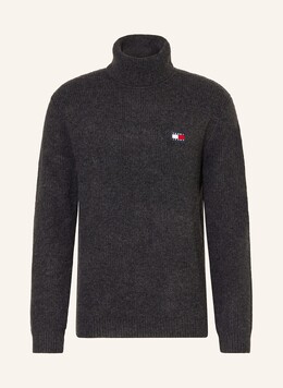 Tommy Hilfiger: Свитер  Tommy Jeans с высоким воротником