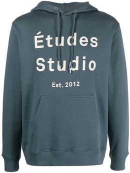 Études: Синяя толстовка  Studio