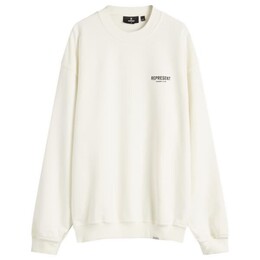 Represent: Белый свитер 