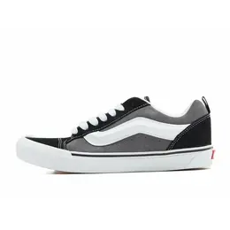 VANS: Чёрные кроссовки 