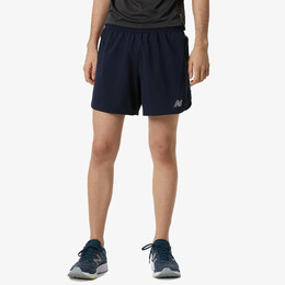 New Balance: Короткие шорты 