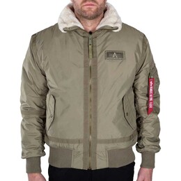 Alpha Industries: Зелёная куртка 