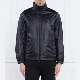 Armani Exchange: Чёрная куртка 