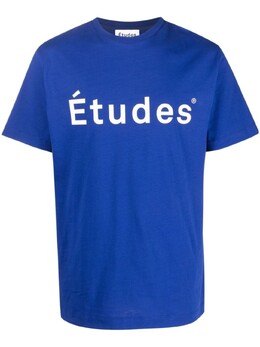 Études: Синяя футболка 
