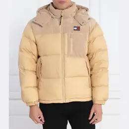 Tommy Hilfiger: Коричневый пуховик 