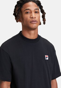 Fila: Чёрная футболка 