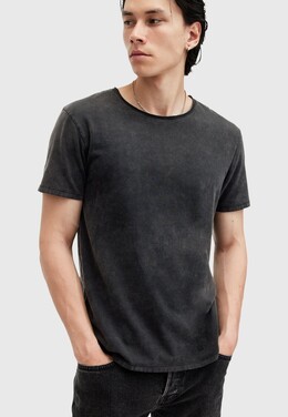 Allsaints: Чёрная футболка 
