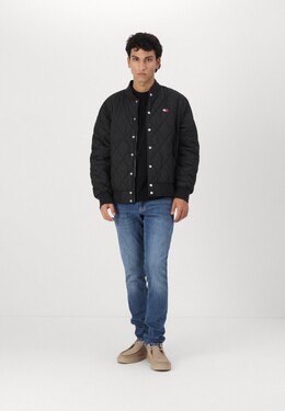 Tommy Jeans: Стёганые куртка 