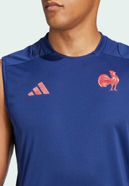 adidas Performance: Тёмная футболка 