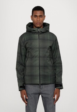 EA7 Emporio Armani: Зимний пуховик 