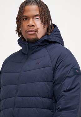 Tommy Hilfiger: Зимний пуховик 