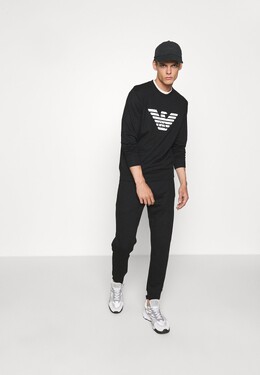 Emporio Armani: Чёрная толстовка 