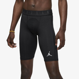 Nike: Спортивные шорты 