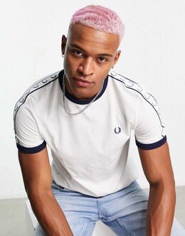 Fred Perry: Белая футболка 