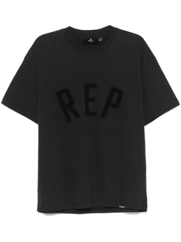 Represent: Чёрная футболка 