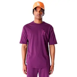 NEW ERA: Фиолетовая футболка  Essentials