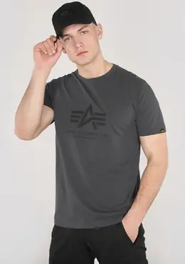Alpha Industries: Чёрная футболка 