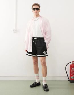 Adidas Originals: Чёрные шорты 