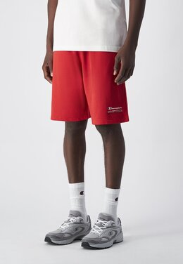 Champion: Красные шорты 