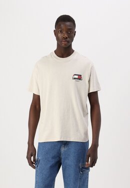 Tommy Jeans: Футболка с принтом 