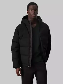 Calvin Klein: Чёрный пуховик 